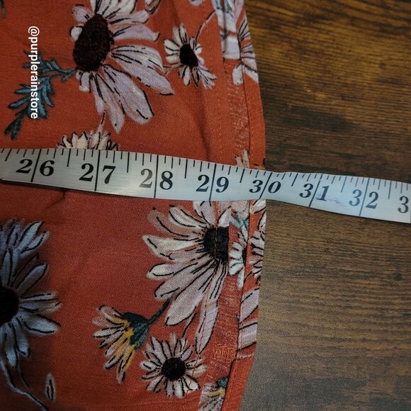 Maurices Floral Top 1X Crochet Lace Trim Gauzy Crinkle Terracotta Tie Neck Boho - Picture 8 of 9